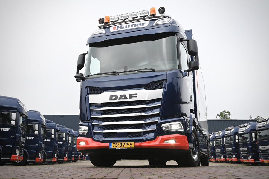 Hamer 10 900 x 600.jpg